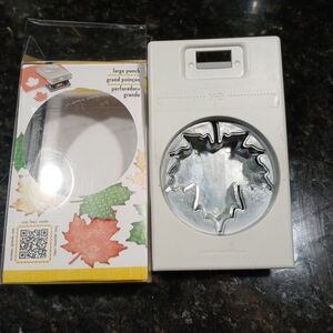 Maple Leaf Large Punch - White